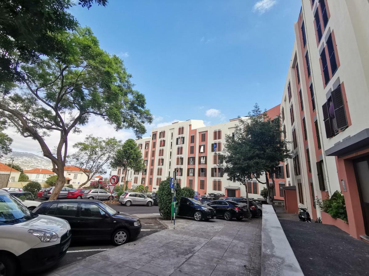 Apartment In The City Of Funchal Up 2 At 6 Pers Sao Pedro  Bagian luar foto